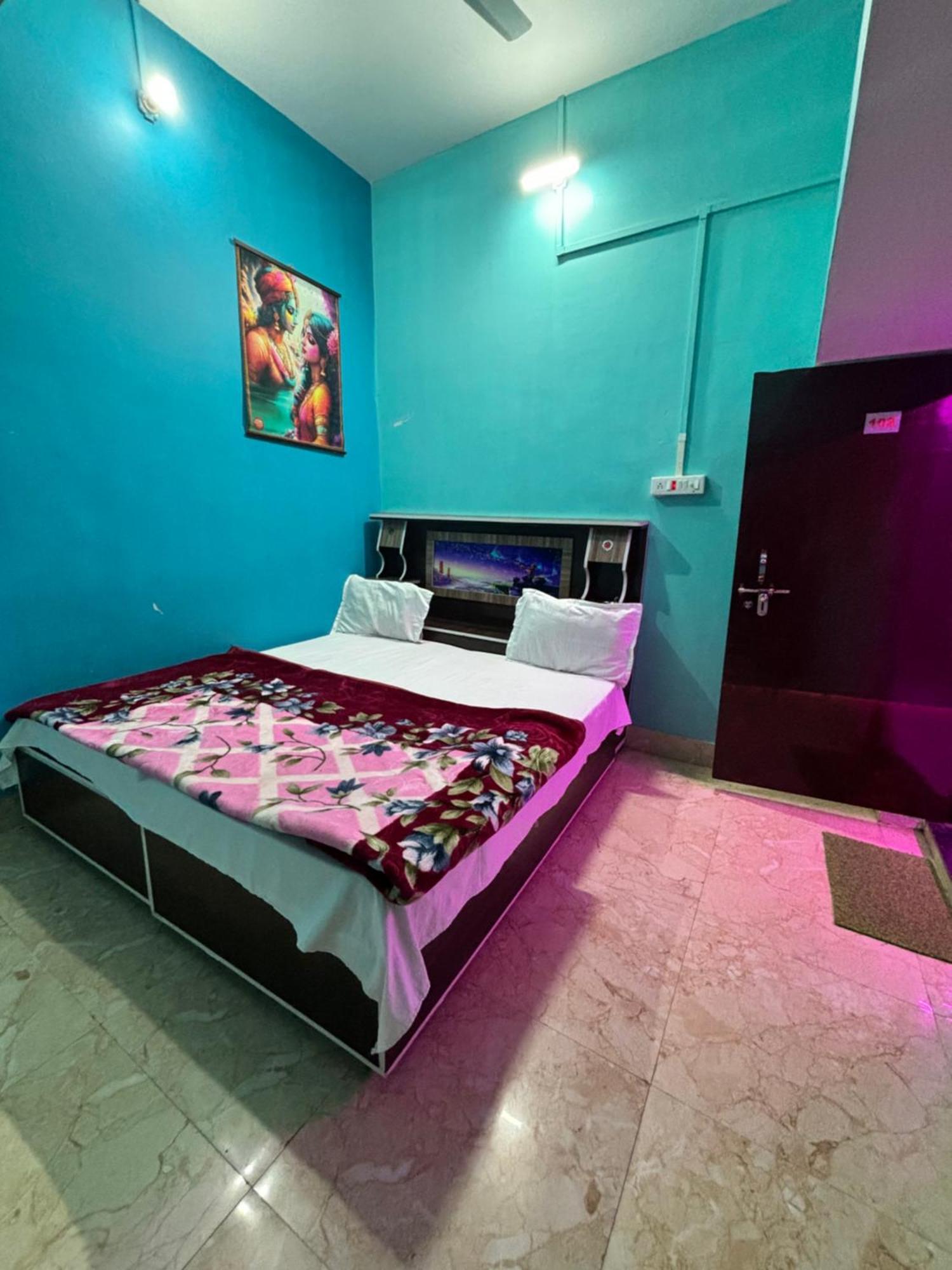 Kishori Ram Homestay Near Ayodhya Dham Railway Zewnętrze zdjęcie